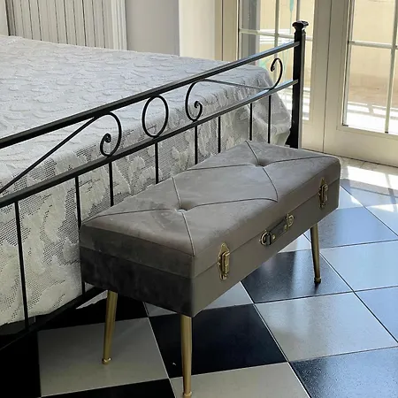 Palazzo Di Donna Panoramic Terraces And Private Parking Strategic To Amalfi Coast, Pompei, Napoli Holiday home Sant'Egidio del Monte Albino